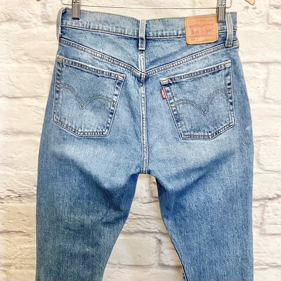 Levi’s 501 W27 (4/5) Skinny Women’s Jeans Distressed Cropped Frayed Hems - Picture 5 of 12